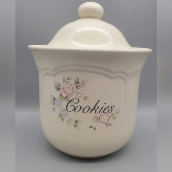 Charming Vintage Pfaltzgraff Tea Rose Cookie Jar - Shabby Chic - French Country - Picture 3 of 7